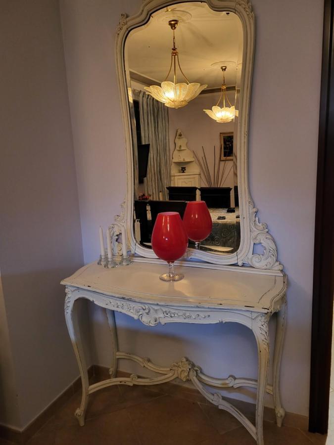Villa Il Pettirosso ลาสเปเซีย ภายนอก รูปภาพ