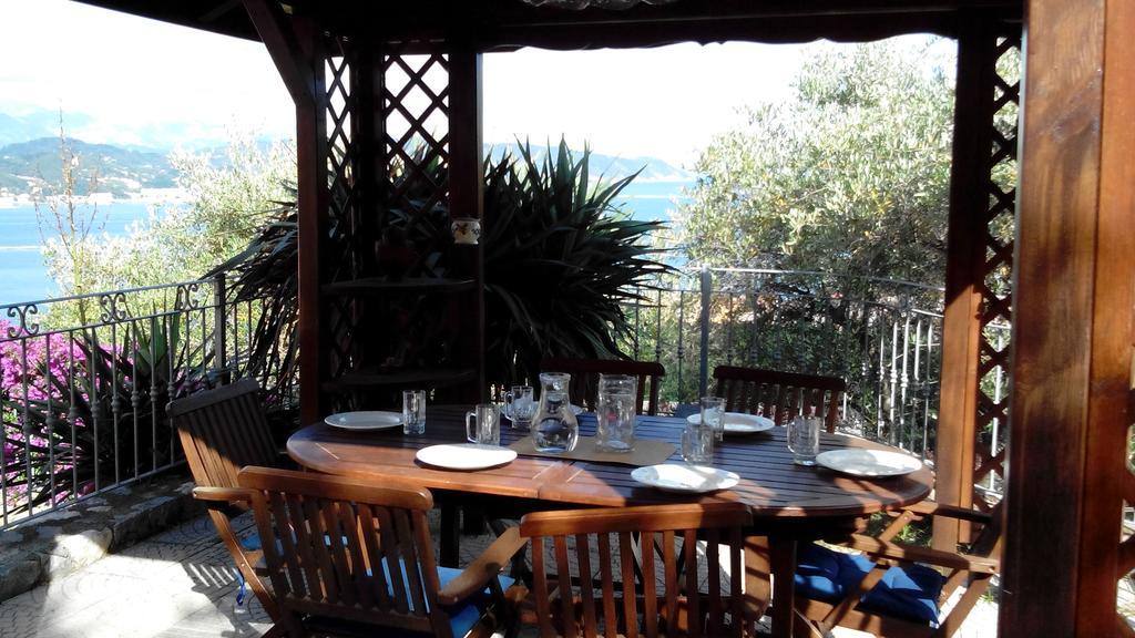 Villa Il Pettirosso ลาสเปเซีย ภายนอก รูปภาพ