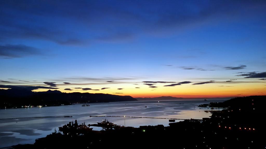 Villa Il Pettirosso ลาสเปเซีย ภายนอก รูปภาพ