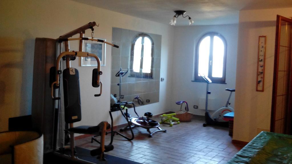 Villa Il Pettirosso ลาสเปเซีย ภายนอก รูปภาพ